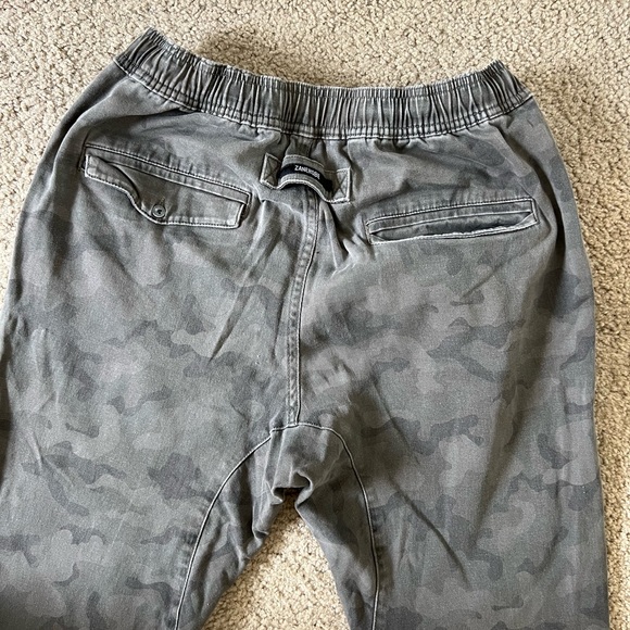 ZANEROBE Men's Sureshot Slim Fit Joggers in Camo Size 32 Athleisure - Picture 8 of 9
